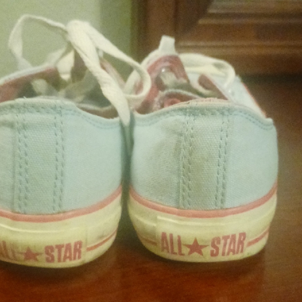 Converse Womens Sneakers in Light Blue and Pink - Picture 3 of 6